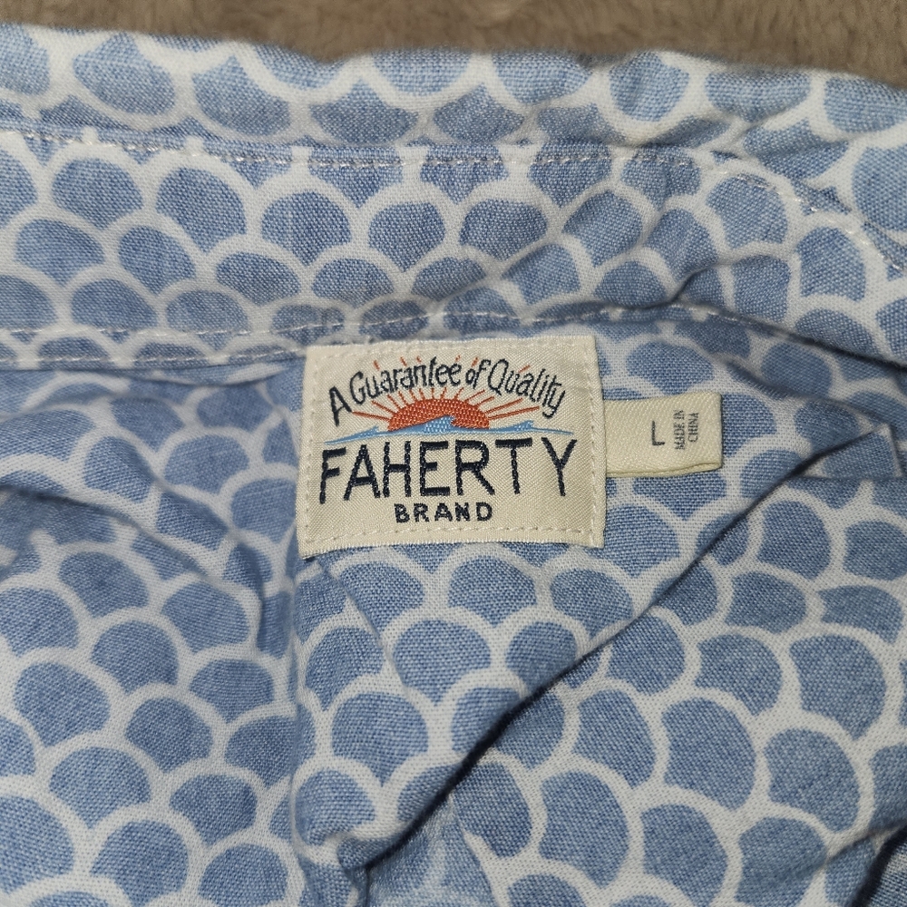 Faherty Fish Scale Short Sleeve Button Down Shirt - image 6